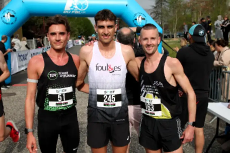 Sylvain Laferrère remporte le 10 km de Lacq, à une seconde du record