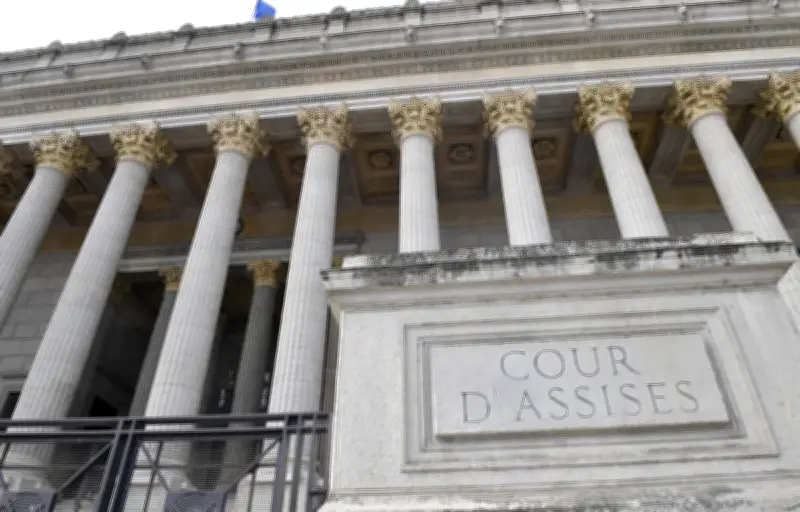 Tarn-et-Garonne : un homme reconnaît le meurtre de son épouse lors de l'ouverture de son procès