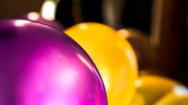 États-Unis : un enfant de 6 ans meurt après avoir inhalé de l'hélium d'un ballon