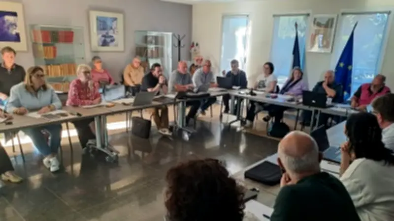 Tavel : Débats animés au premier conseil municipal post-élections