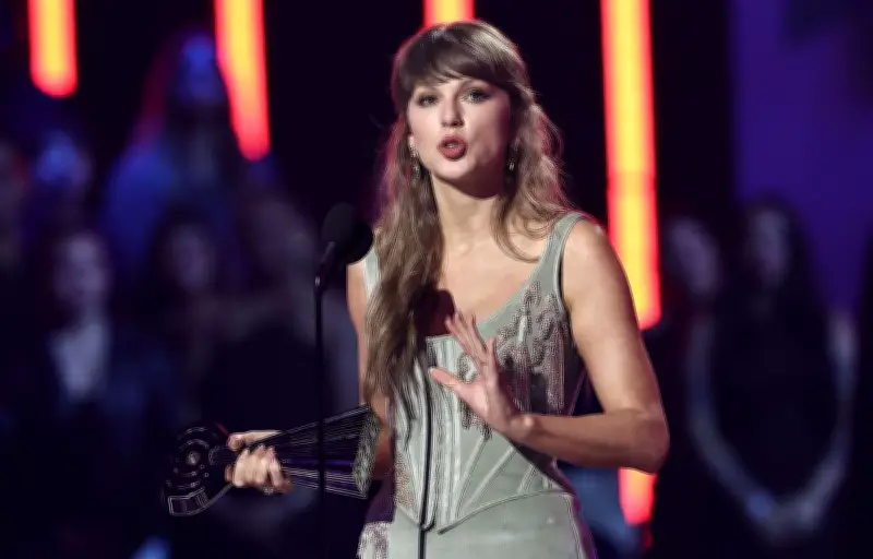 Taylor Swift dépose une empreinte vocale contre l'IA aux USA