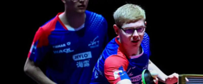 Tennis de table : les frères Lebrun se font peur mais passent au WTT Star Contender