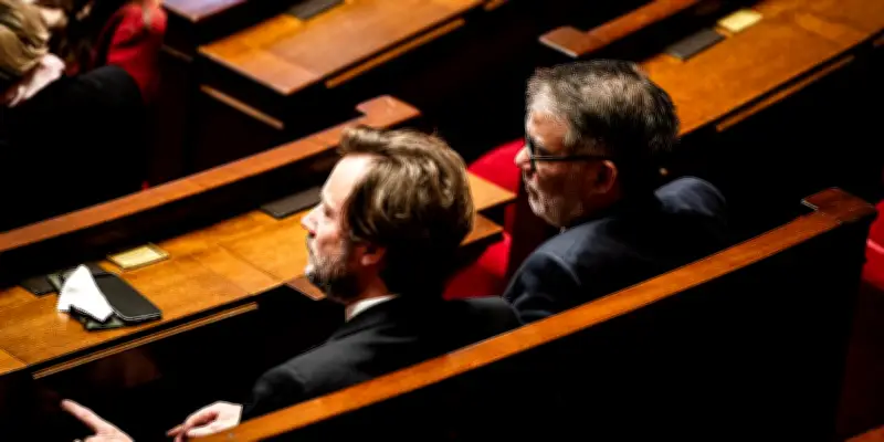 Tensions au PS : Faure et Vallaud s'affrontent sur la stratégie présidentielle