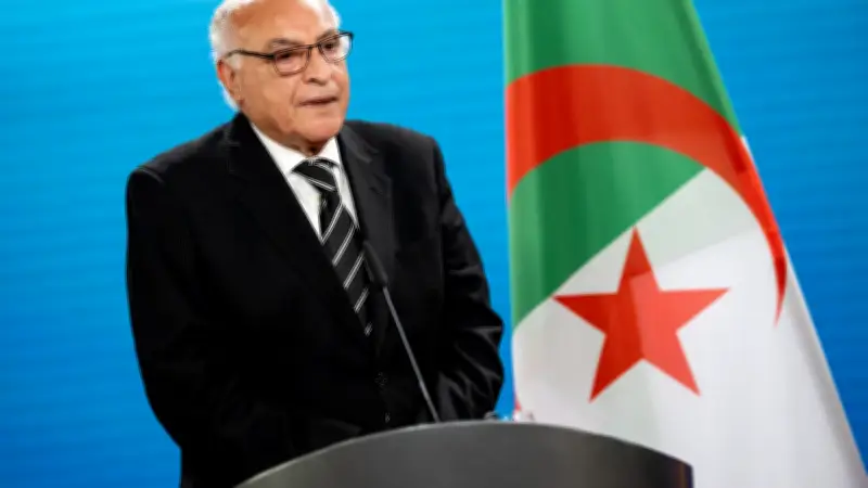 Tensions France-Algérie : Alger rompt un accord clé sur les visas diplomatiques