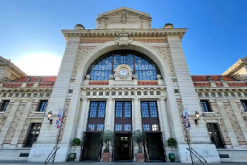 Théâtre à la Gare du Sud : débat houleux au conseil municipal de Nice