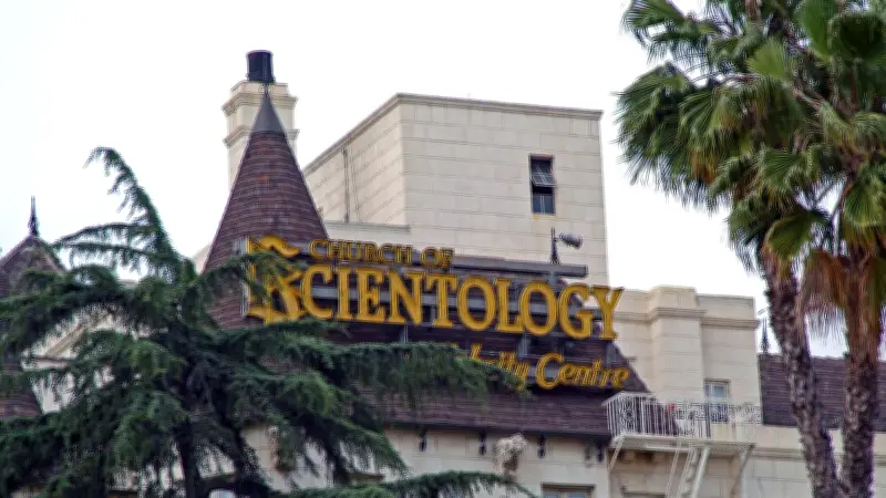 TikTok: des adolescents s'infiltrent dans l'Église de Scientologie