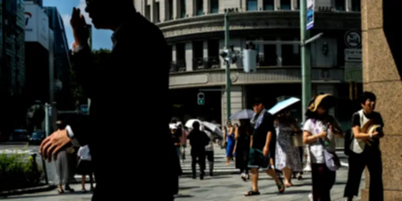 Tokyo encourage le short au bureau pour réduire la climatisation