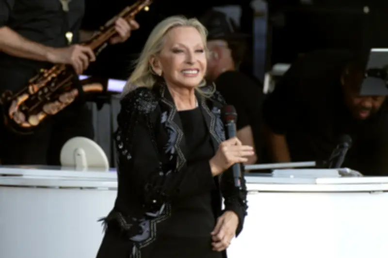 Tom Volf dévoile Véronique Sanson dans un documentaire intime aux archives inédites