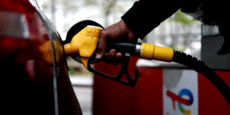 TotalEnergies prolonge le plafonnement des prix des carburants en France face à la crise au Moyen-Orient