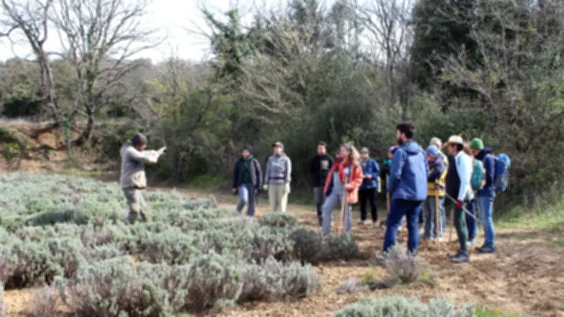 Tous Paysans mobilise des bénévoles pour soutenir l'agriculture à La Bastide-d'Engras