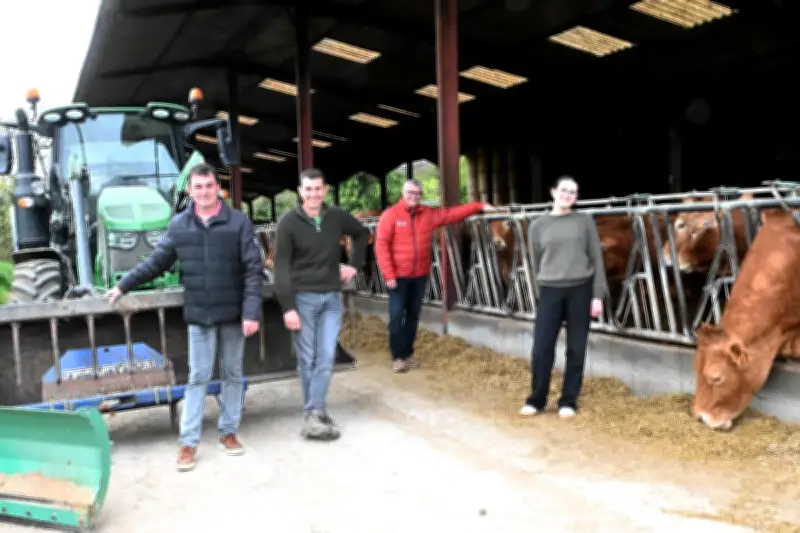 Trois générations d'une même famille réunies par le lycée agricole de La Peyrouse en Dordogne