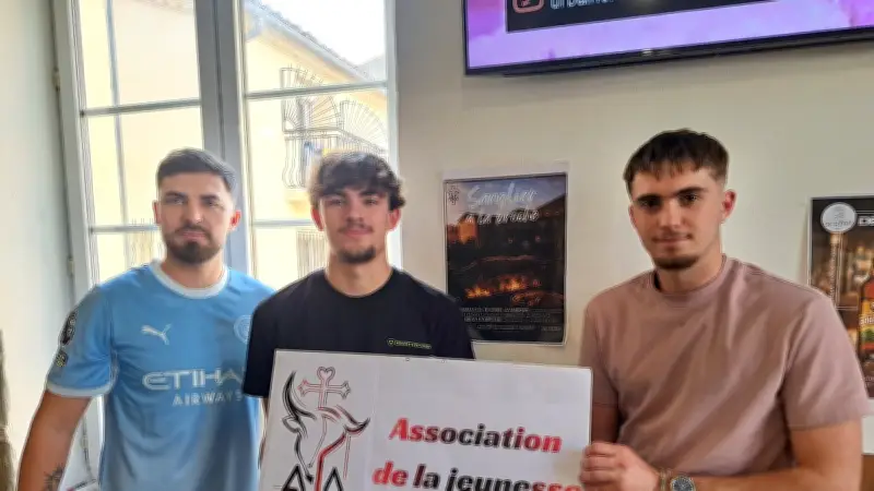 Trois jeunes créent l'Association de la jeunesse aubordoise pour revitaliser leur village