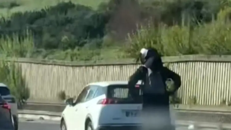 Trottinette électrique à 100 km/h sur le périphérique toulousain : un comportement dangereux et illégal