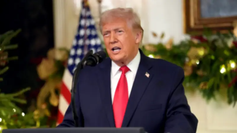 Trump annonce une prime de 1 776 dollars pour les militaires américains