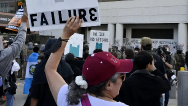 Trump garde le contrôle de la Garde nationale à Los Angeles après une décision de justice
