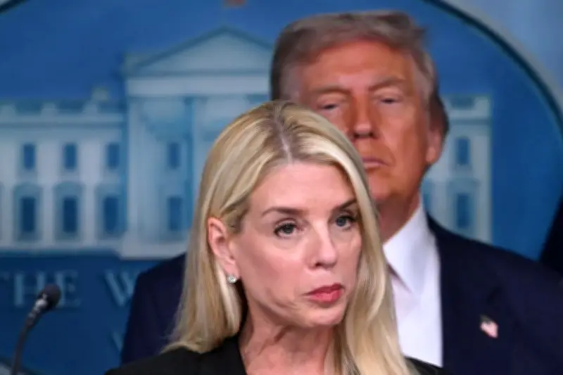 Trump limoge sa ministre de la Justice Pam Bondi, fragilisée par l'affaire Epstein