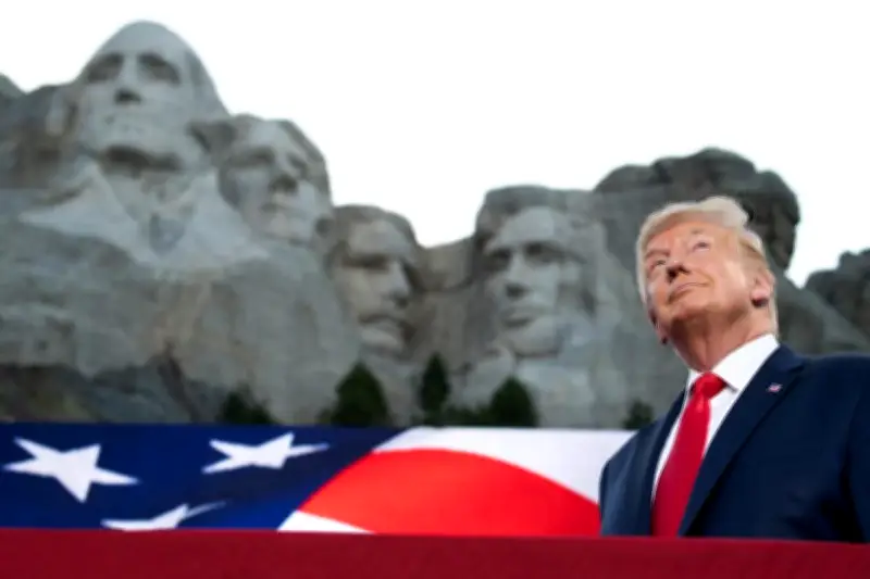 Trump utilise les statues pour imposer sa vision glorifiée de l'histoire américaine