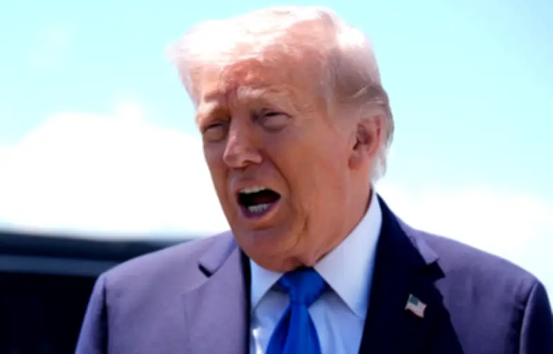 Trump évacué après tirs lors d'un dîner à la Maison-Blanche