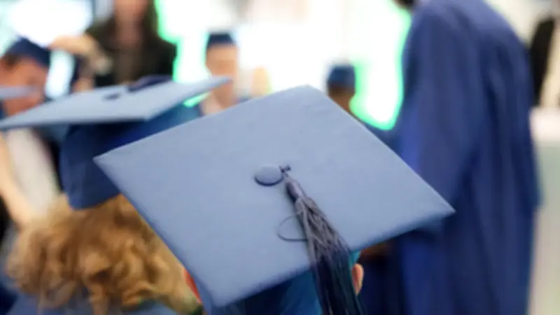 Étudiant se suicide après une erreur de note: il avait réussi avec mention