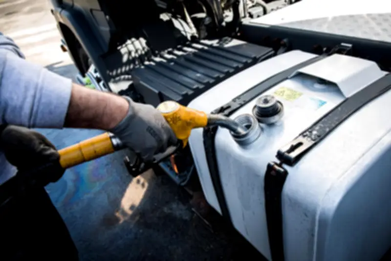 UE : Cinq pays réclament une taxe sur les superprofits pétroliers, la France lance un prêt carburant