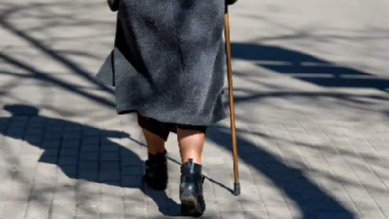 Ukraine : sauvetage héroïque d'une femme de 77 ans par un drone terrestre