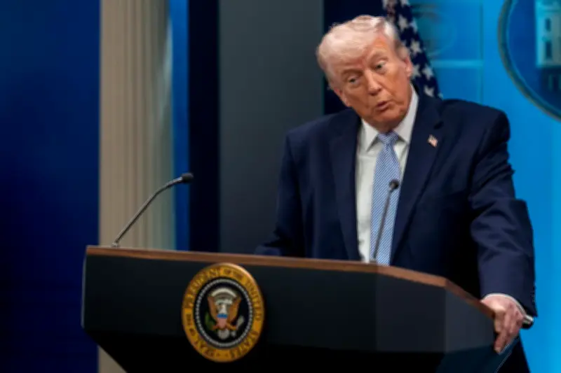 Ultimatum de Trump à l'Iran : Menaces nucléaires et frappes sur infrastructures civiles