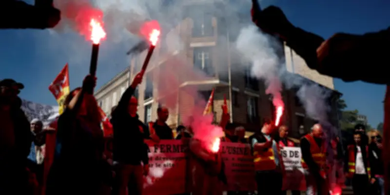 À un an de la présidentielle, colère sociale et défiance envers les institutions