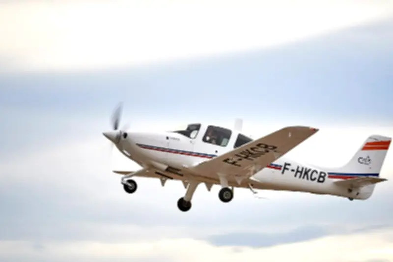 Un avion militaire s'écrase dans les Alpes-de-Haute-Provence lors d'un vol d'instruction, deux pilotes blessés