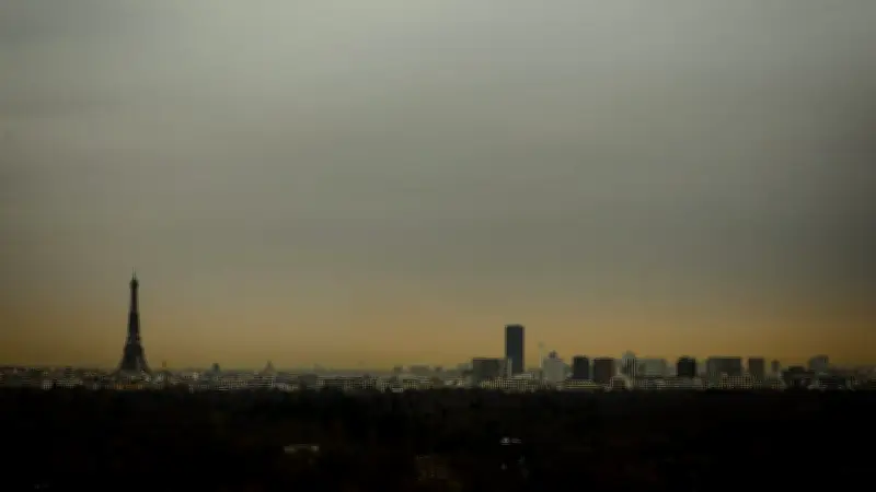 Un ciel orangé attendu en France avec l'arrivée de poussières du Sahara ce week-end