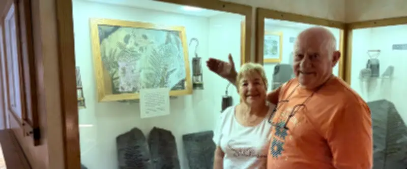 Un couple de passionnés offre un fossile inconnu au Muséum de Paris