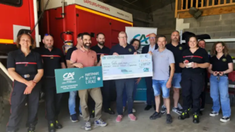 Un don de 1 100 € équipe les pompiers de Saint-Laurent-d'Olt en lampes frontales
