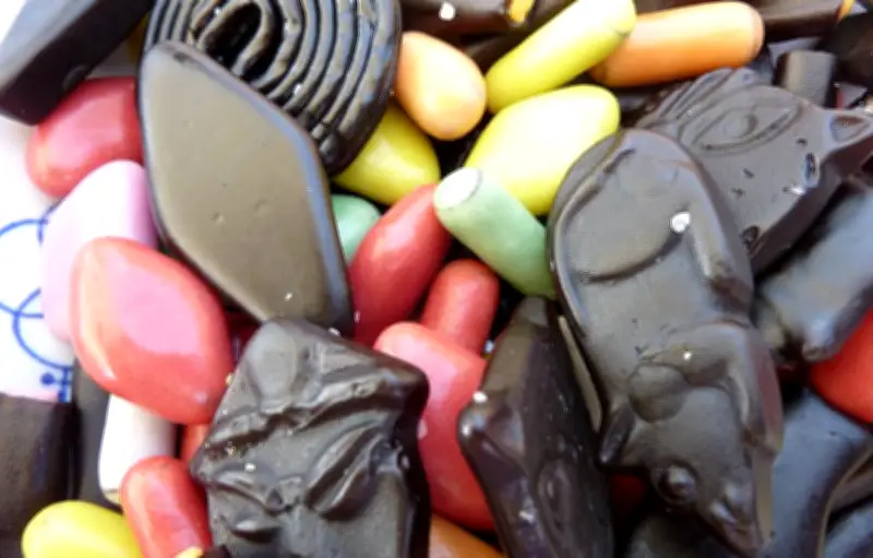 Un employé espagnol réintégré après son licenciement pour avoir mangé des bonbons destinés à la poubelle