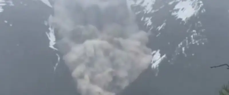 Un glacier s'effondre en Suisse, un village rayé de la carte et un disparu