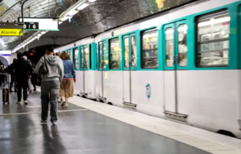 Un jeune homme attaqué à la machette dans le métro parisien