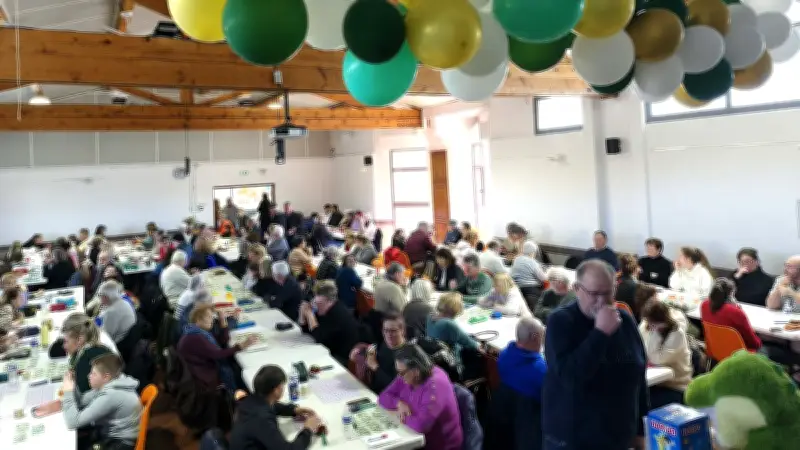 Un loto solidaire pour Emma, victime d'un AVC à la naissance, réunit la communauté