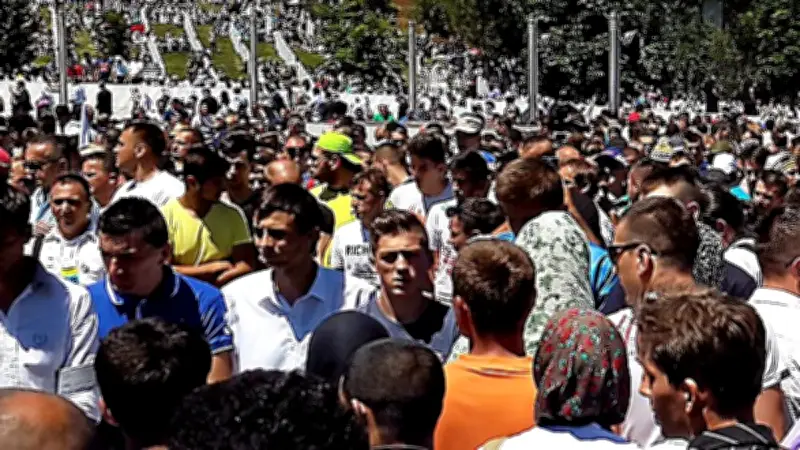 Un Lunellois marche 80 km pour le 20e anniversaire du génocide de Srebrenica