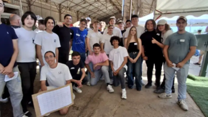 Un marché paysan organisé par des élèves lors des portes ouvertes de l'AgroCampus