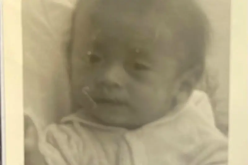 Un miraculé de l'opération Babylift retrouve sa mère biologique après 51 ans