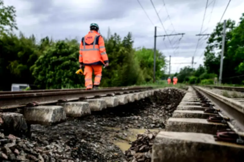Un mois de pluie en 45 minutes : le trafic ferroviaire interrompu à Castétis