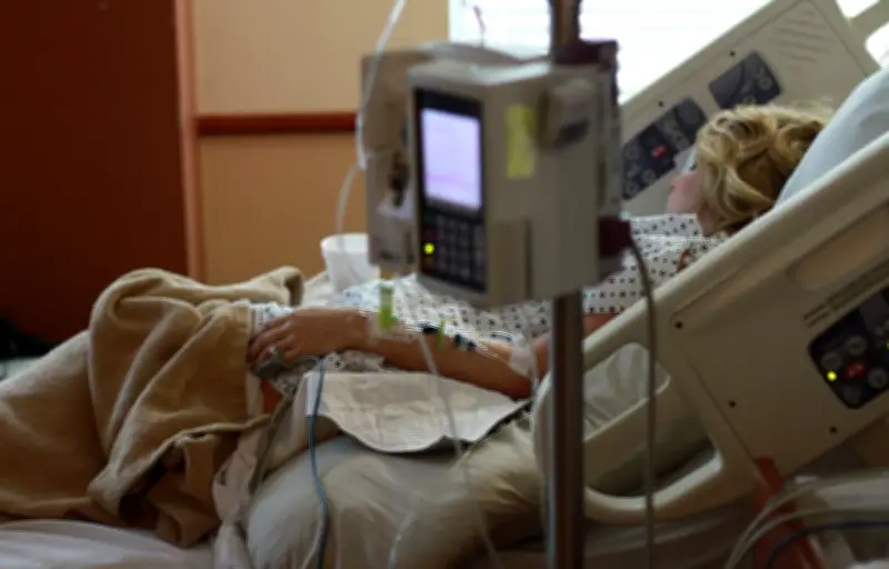 Un père toulousain veille sur sa fille brûlée dans l'incendie de Crans-Montana