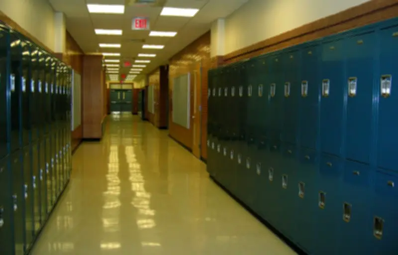 Un proviseur héroïque stoppe un tireur dans un lycée de l'Oklahoma