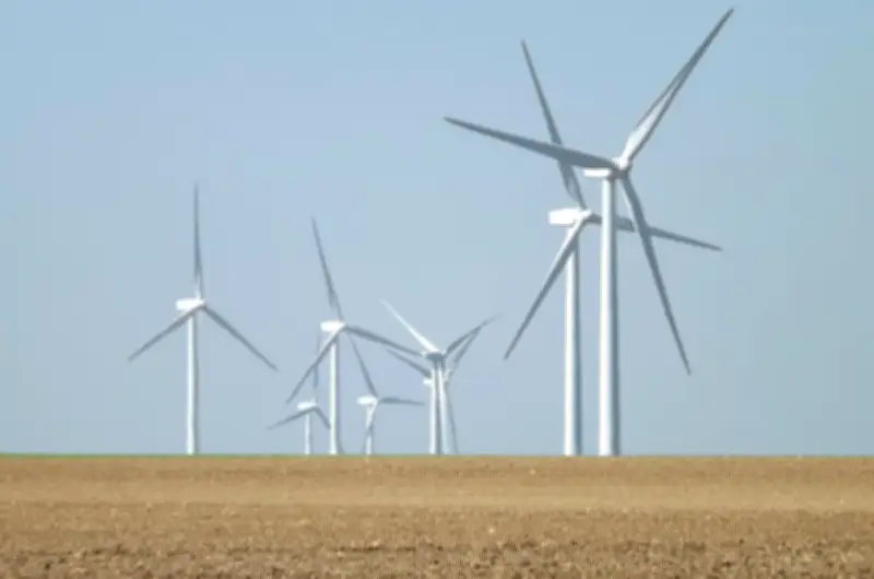 Un rapport propose de financer les grands projets d'énergies renouvelables via le livret A