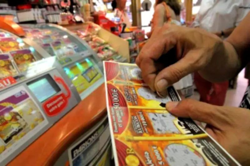 Un ticket à gratter de 500 000 euros offert pour le 8 mars fait disparaître une compagne