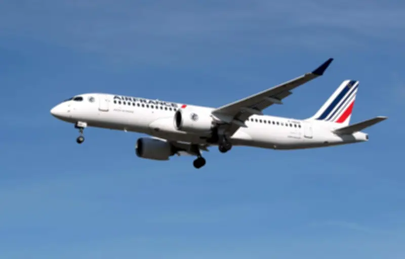 Un vol Air France dérouté sur Orly à cause d'une odeur suspecte en cabine