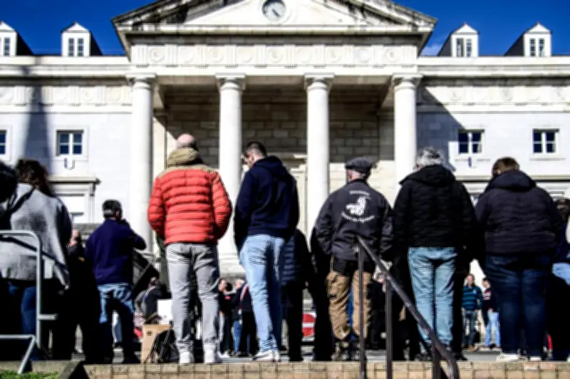 Une agricultrice béarnaise condamnée à 8 000 euros d'amende pour un écobuage incontrôlé