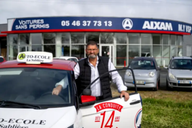 Une auto-école intégrée dans une concession de voitures sans permis à Aytré