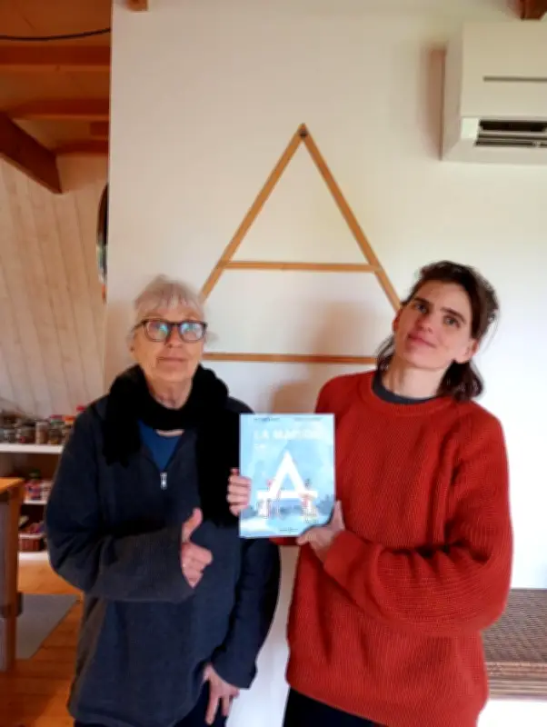 Une BD retrace le chantier écologique d'une architecte retraitée en Dordogne