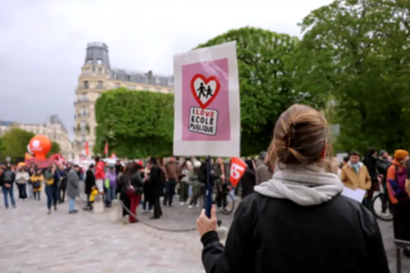 Une enseignante alerte sur la crise imminente de son établissement scolaire