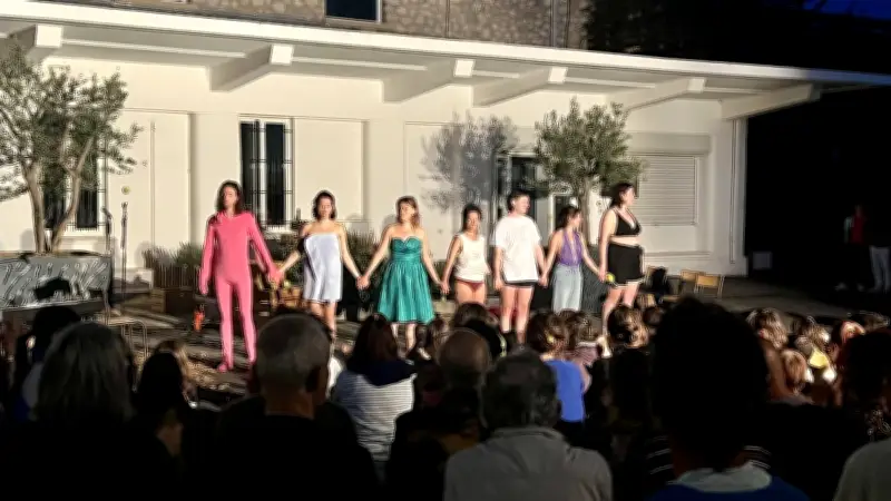 Une soirée engagée sur la santé sexuelle réunit 300 spectateurs à Ceyras