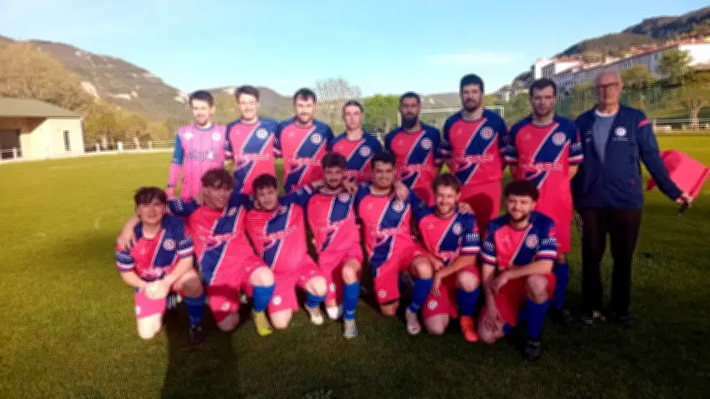 USTR : Victoire senior et animation jeune pour un week-end footballistique réussi